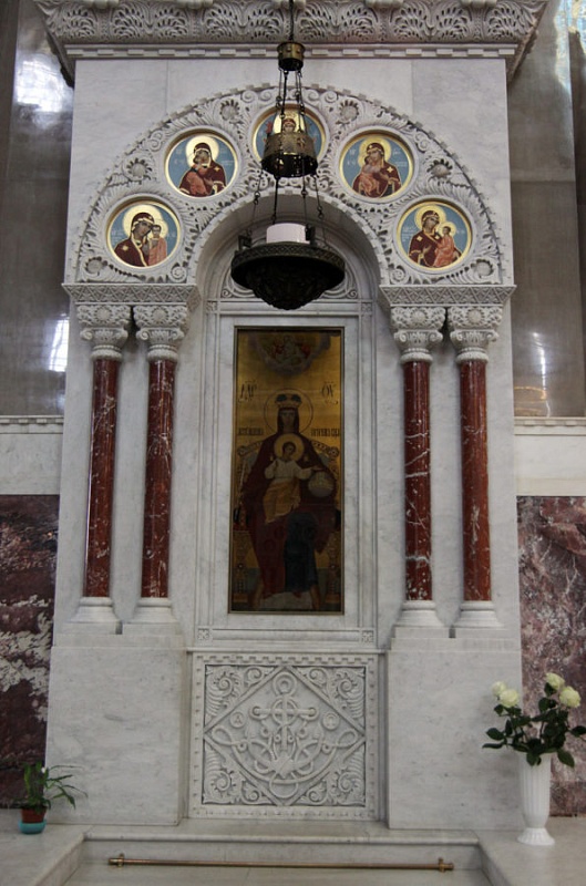 Икона Божией Матери “Державная”